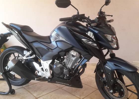 HONDA CB 300F TWISTER ABS HONDA CB 300F TWISTER ABS